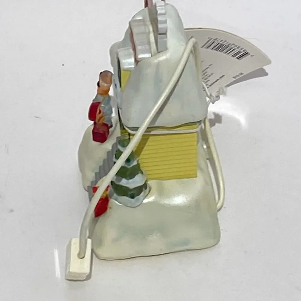 Hallmark Multicolor Joy Carolling‎ Cottages 2009 Christmas Decoration